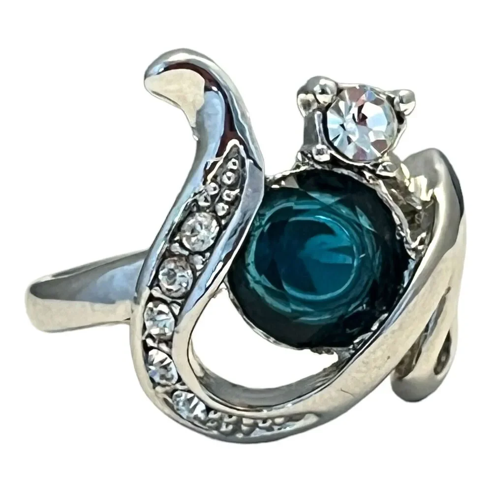 Vintage 1980s Blue Glass Ring Rhinestone Accents Silver Tone Size 7 - 5Z